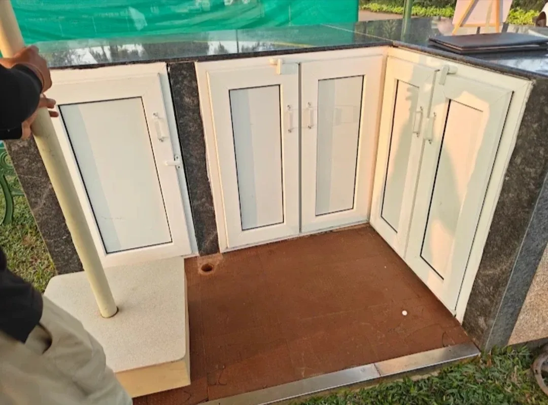 Wood-look folding door set